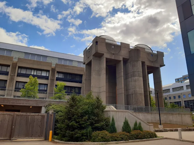 Allan I. Carswell Observatory at York University — public telescope viewing for the blood moon