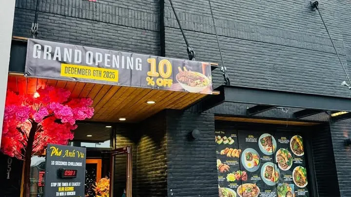 A bowl of pho at Pho Anh Vu (Yonge & Sheppard), North York